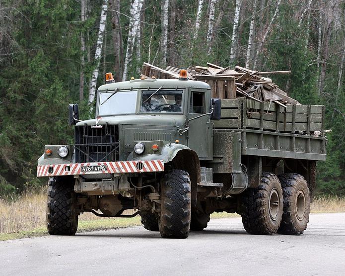 За что грузовой автомобиль КрАЗ-255 имел прозвище «Людоед» / Авто и транспорт / iXBT Live
